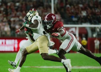 Alabama Encouraging Justin Jefferson To Keep Playing After Targeting Call
