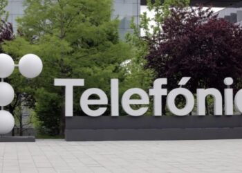 América Móvil, Telefónica Explore Joint Bid for WOM Assets