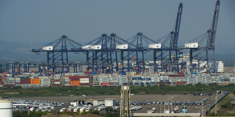 Are Chinese Ports in Latin America Preferred by Organized Crime?