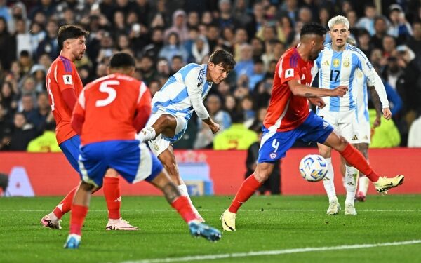 Argentina cruise past Chile, Bolivia thrash Venezuela