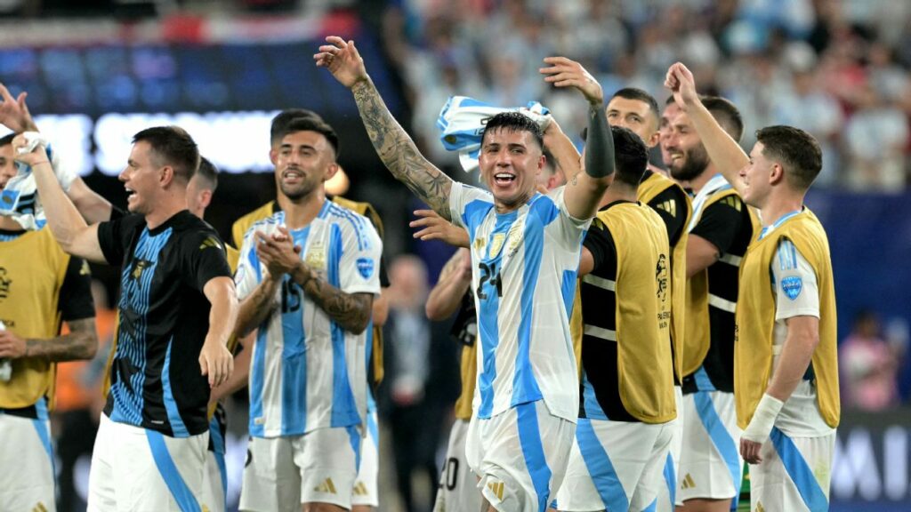 Argentina warn fans FIFA will sanction over offensive chants