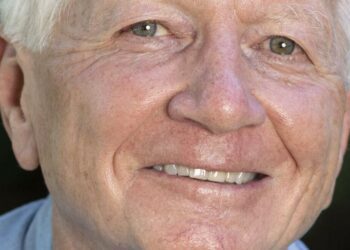 Arizona's independents may get a bigger voice