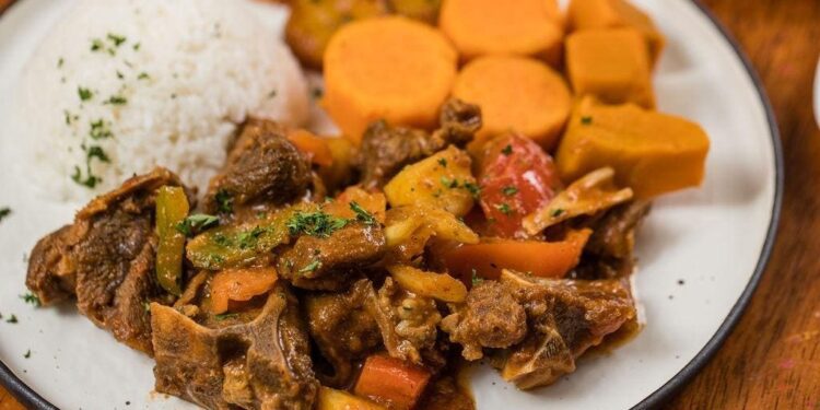 Aruba’s Eclectic Cuisine Stems From A Cultural Melting Pot