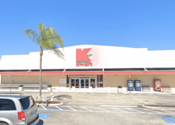 Big chain of the '70s is down to one store in mainland U.S.