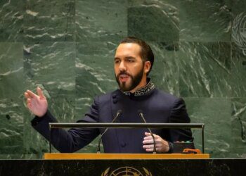 Bukele dice que el mundo es cada vez menos libre