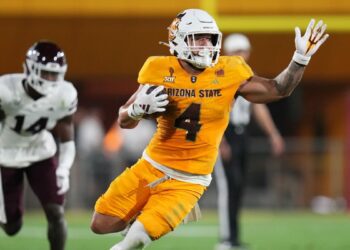 Cam Skattebo leads ASU to win