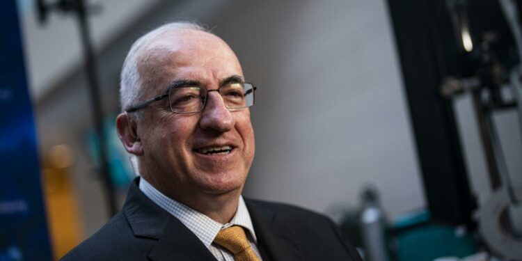 Colombia Reappoints Central Bank Chief Who Oversaw Record Monetary Tightening