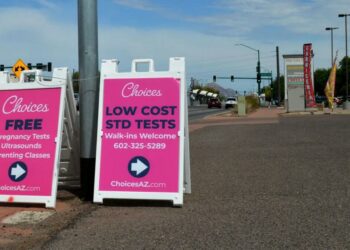 Controversial crisis pregnancy centers gain ground amid Arizona’s abortion access battles