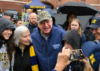 Democrats, with ‘Coach Walz’ as VP pick, embrace political power of football