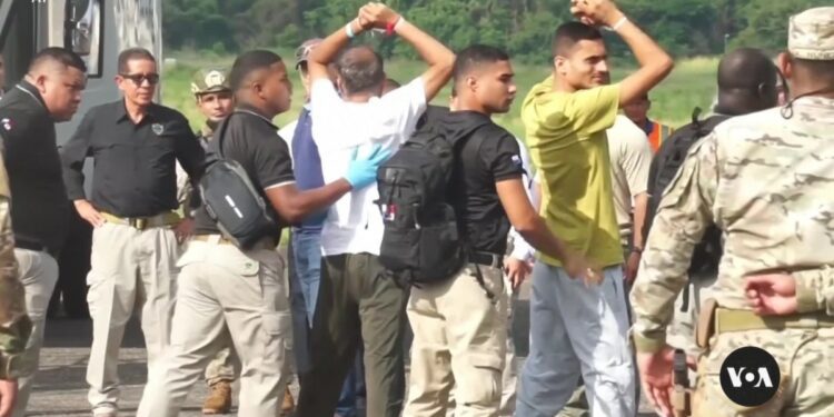 Deportations begin under Panama-US agreement