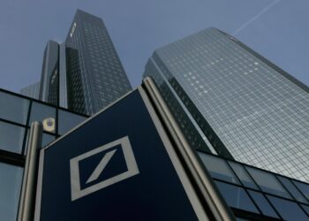 Deutsche Bank Hires Ex-BofA, Santander Bankers in Brazil Push