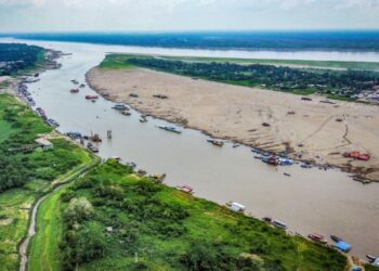 The Amazon River in Leticia, Colombia (Santiago RUIZ)