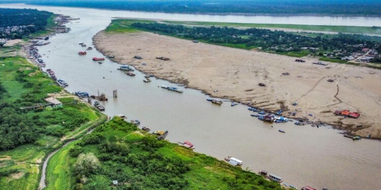 The Amazon River in Leticia, Colombia (Santiago RUIZ)