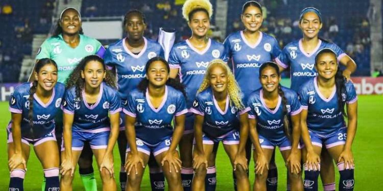 El Santa Fe de Vasthy Delgado sufrió una dolorosa derrota contra el América en México
