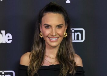 Elizabeth Chambers Attends First Event After Moving Back to L.A. from Grand Cayman