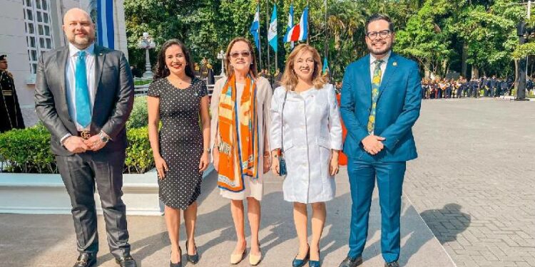 Embajada en El Salvador conmemora 203 años de Independencia de Centroamérica