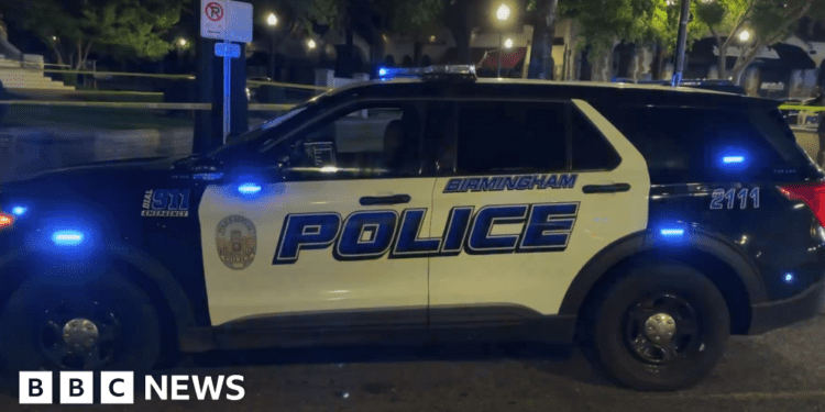 Four dead and 18 hurt in Alabama mass shooting