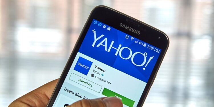 How Many People Use Yahoo Mail in 2024? (User Stats)
