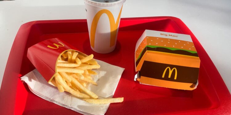 How much does a meal cost at popular fast food chains in America?