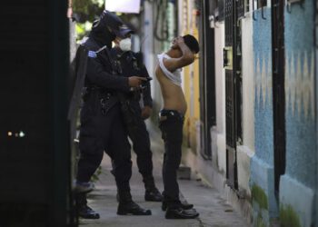 Human rights body urges El Salvador to end state of emergency