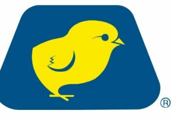 Hy-Line shares technical expertise with US visitors