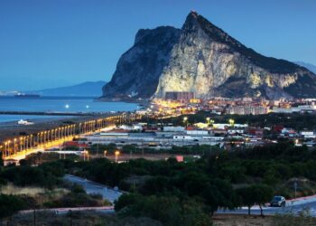 Incredible map shows every British island across the world | World | News