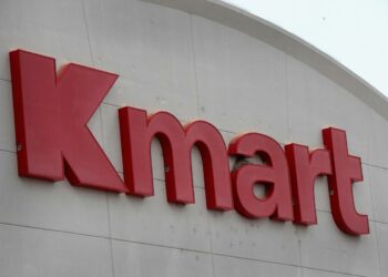 Iowa and the Nation Bid Farewell to the Last Kmart Store [WATCH]