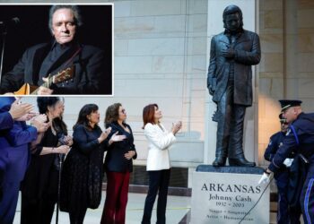 Johnny Cash statue unveiled at the US Capitol