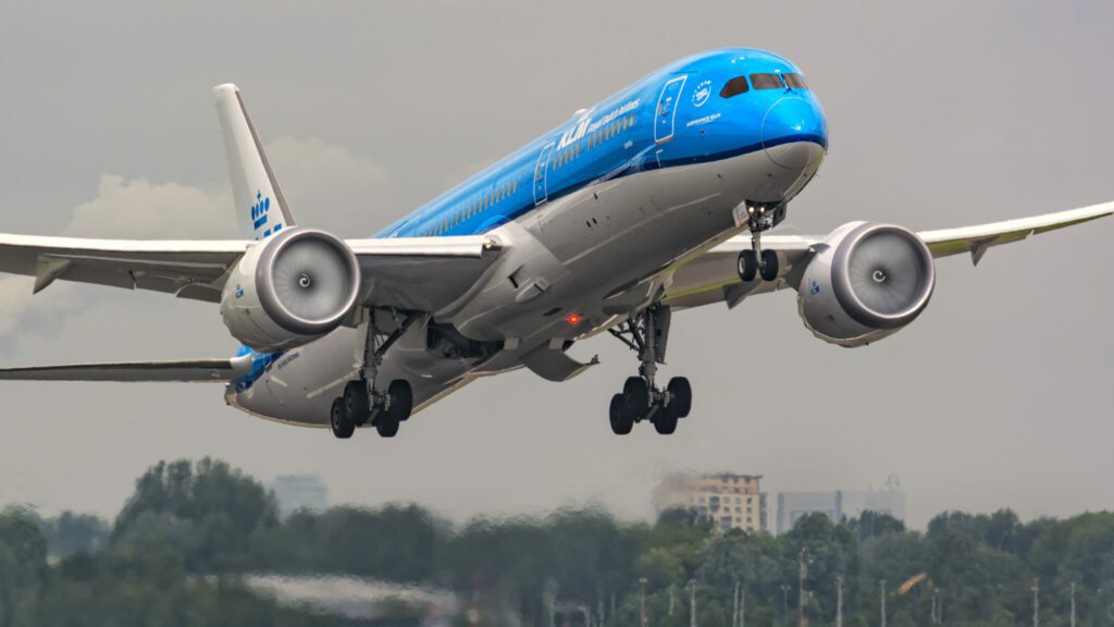 KLM terá 155 destinos no inverno europeu e amplia oferta de classe Premium Comfort