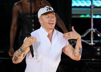 Macklemore dropped from Neon City Festival after anti-America comment