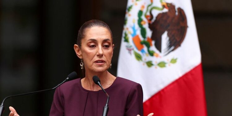 Mexico snubs Spanish king as spat over colonial past flares up