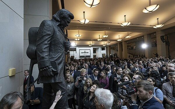 Musician, Arkansas legend Johnny Cash recognized with U.S. Capitol statue | The Arkansas Democrat-Gazette