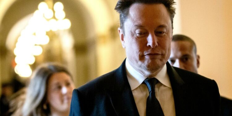 Musk’s Starlink Backs Down, Agrees to Block X in Brazil