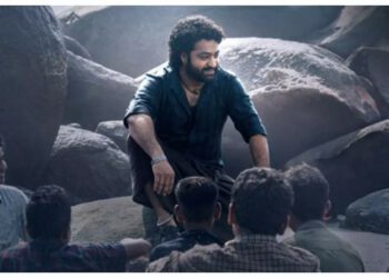 NTR Jr’s Devara crosses US $1 million mark in advance booking in North America | Hindi Movie News