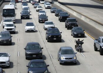 New cars in California could alert drivers for breaking the speed limit