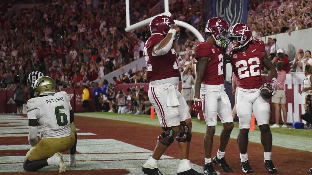 No. 4 Alabama 42, South Florida 16