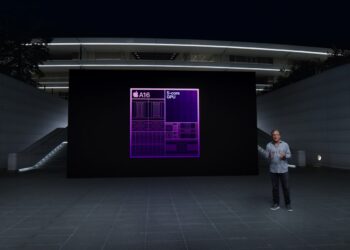 One of Apple's latest iPhone chips is now being made in America