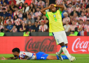 🌎 Paraguay stun Brazil in qualifier; James leads Colombia past Argentina