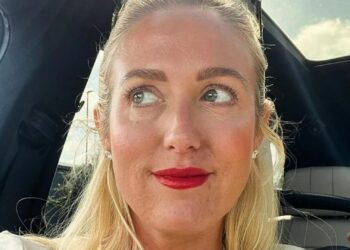 Paris Fury rocks new £5.49 buy that’s perfect for autumn but reveals daughter Venezuela mocks her over ‘nerdy’ detail