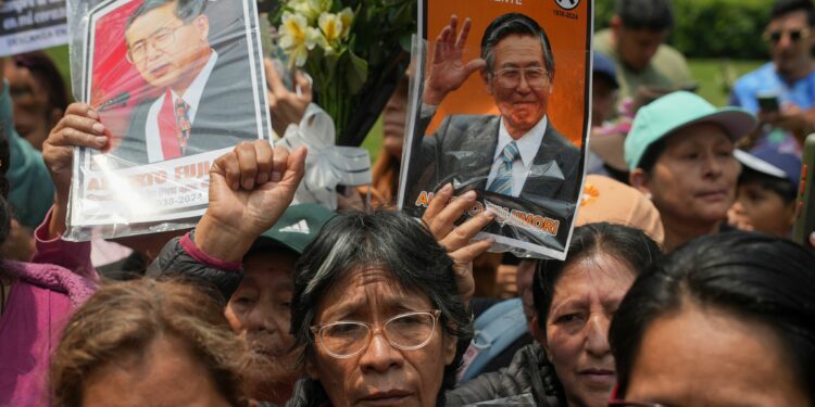 Peru’s Fujimori buried after 3 days of national mourning