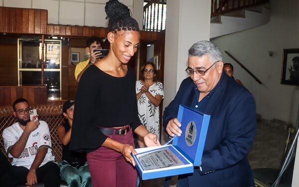 Radio Havana Cuba | Canoeist Yarisleidis Cirilo receives AIPS America Award