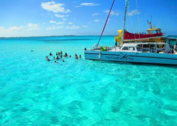 Should the Cayman Islands’ new cruise port facility project go ahead?