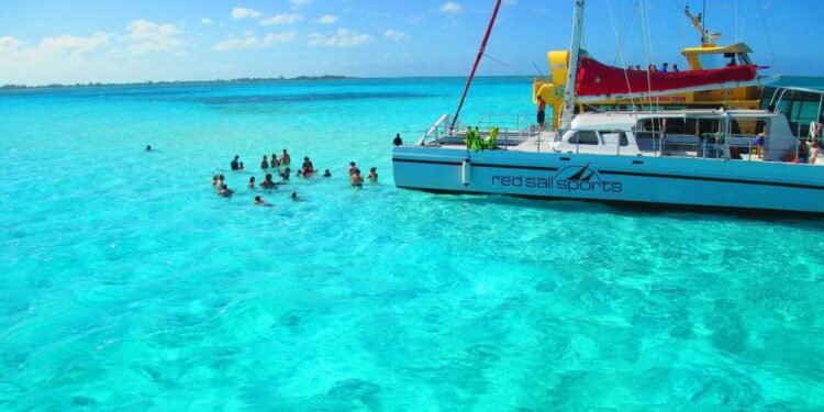 Should the Cayman Islands’ new cruise port facility project go ahead?