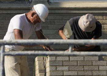 Sluggish US jobs report clears the way for Federal Reserve to cut interest rates