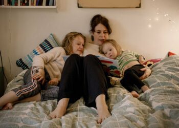 Solo Parenting vs. Single Parenting: What's the Difference?