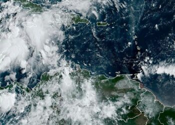 Southeast US under major storm warning as hurricane watches issued | Weather News