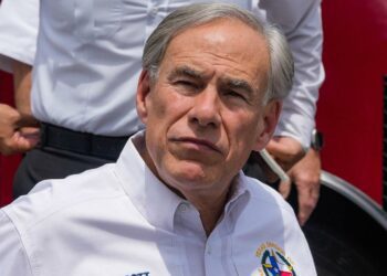 Texas officials declare Venezuelan gang a terrorist group, back Trump claims about migrants