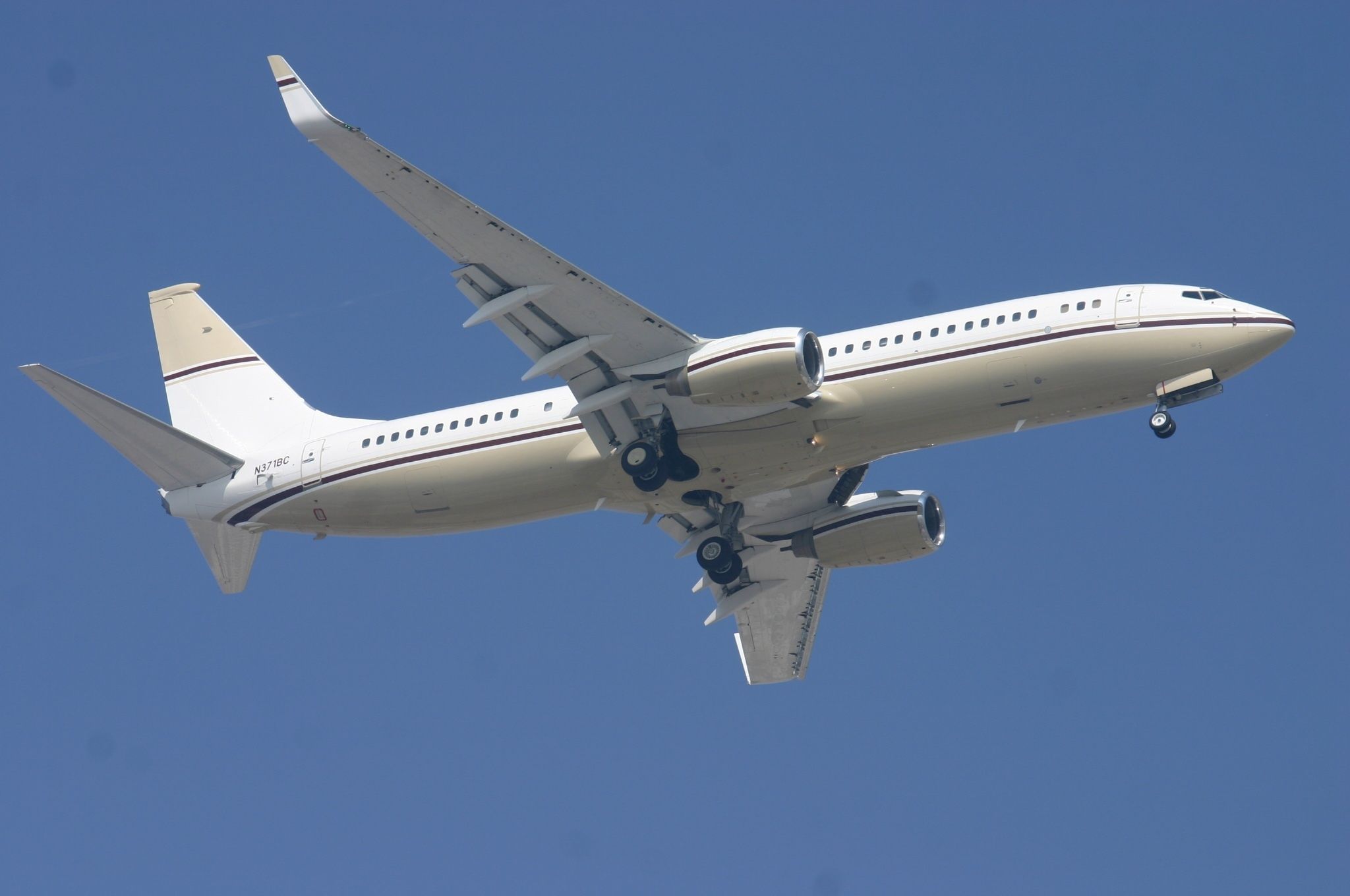 N371BC_Boeing_737_BBJ.2_(7421888166)