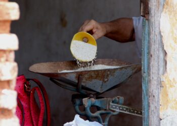 The ration book in Cuba: from dependence to hunger