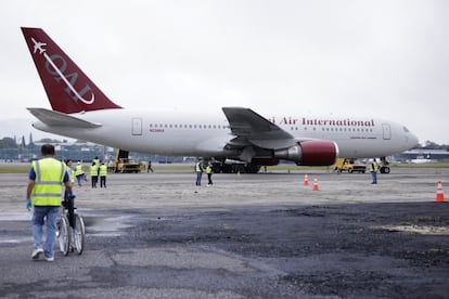 The plane that transported the 135 Nicaraguan citizens who were set free.